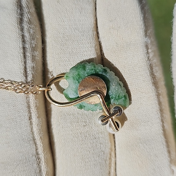 VINTAGE Krementz Necklace and Screw Back Earrings - Picture 9 of 15